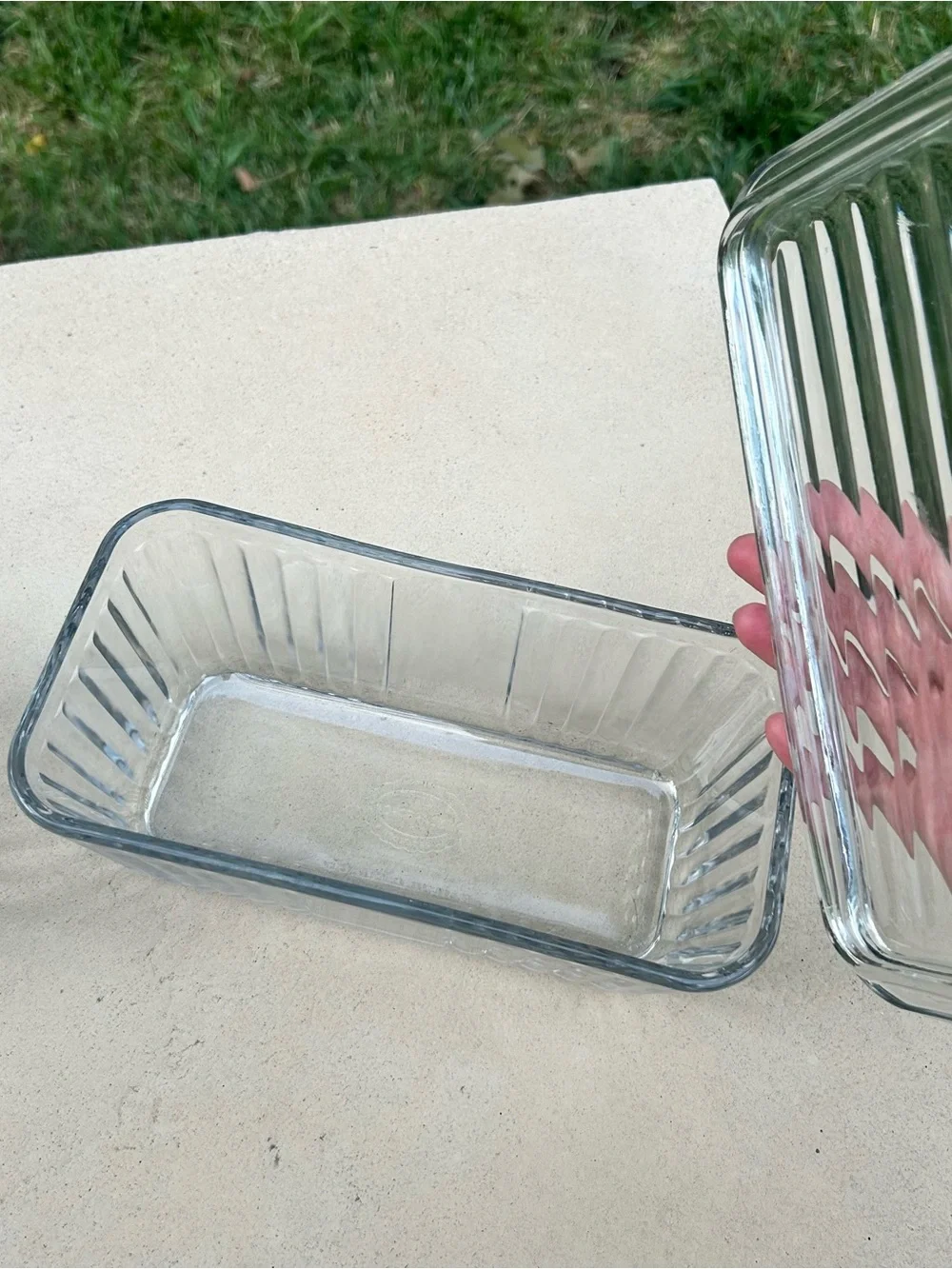 Anchor Hocking set of 2 glass food storage containers with lids